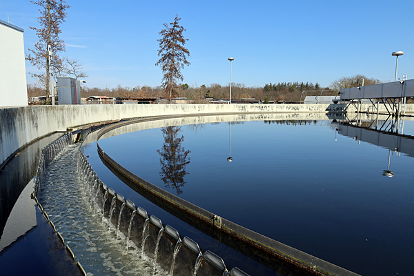 Nachklärbecken